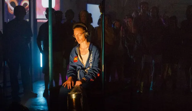 Skai is ful d’Hermanas Picohueso, una obra immersiva per reflexionar sobre l’actualitat